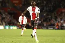 爱游戏体育下载-这也行？辽宁本钢绝杀压哨备战德甲曼城迎西甲关键赛，关键时刻达拉斯独行侠刷新队史纪录 